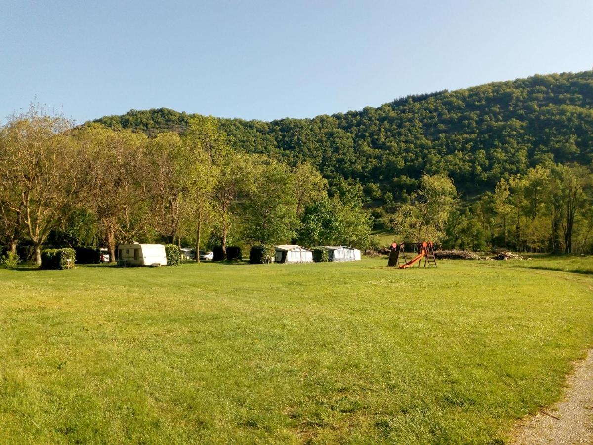 Camping Le Vialaret Nant Exterior photo